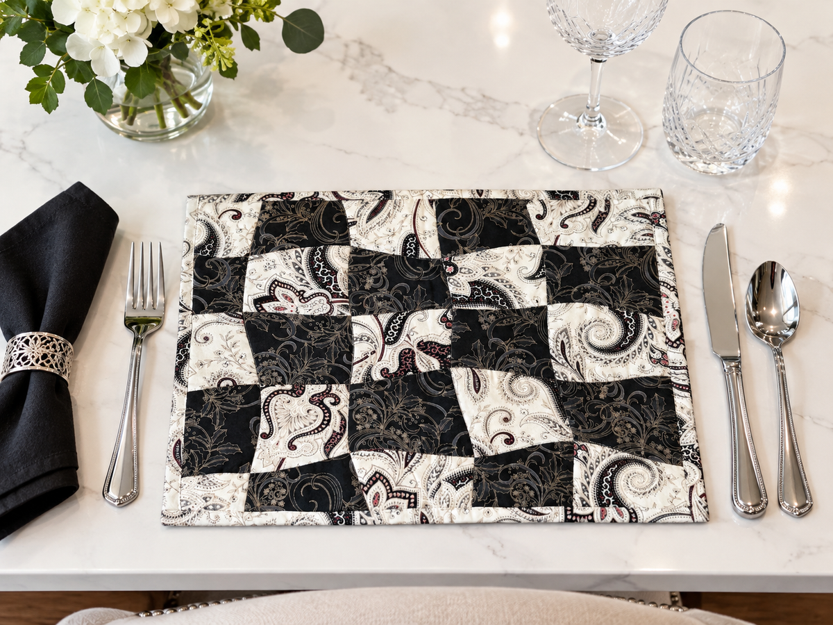 Curved Festive Placemats
